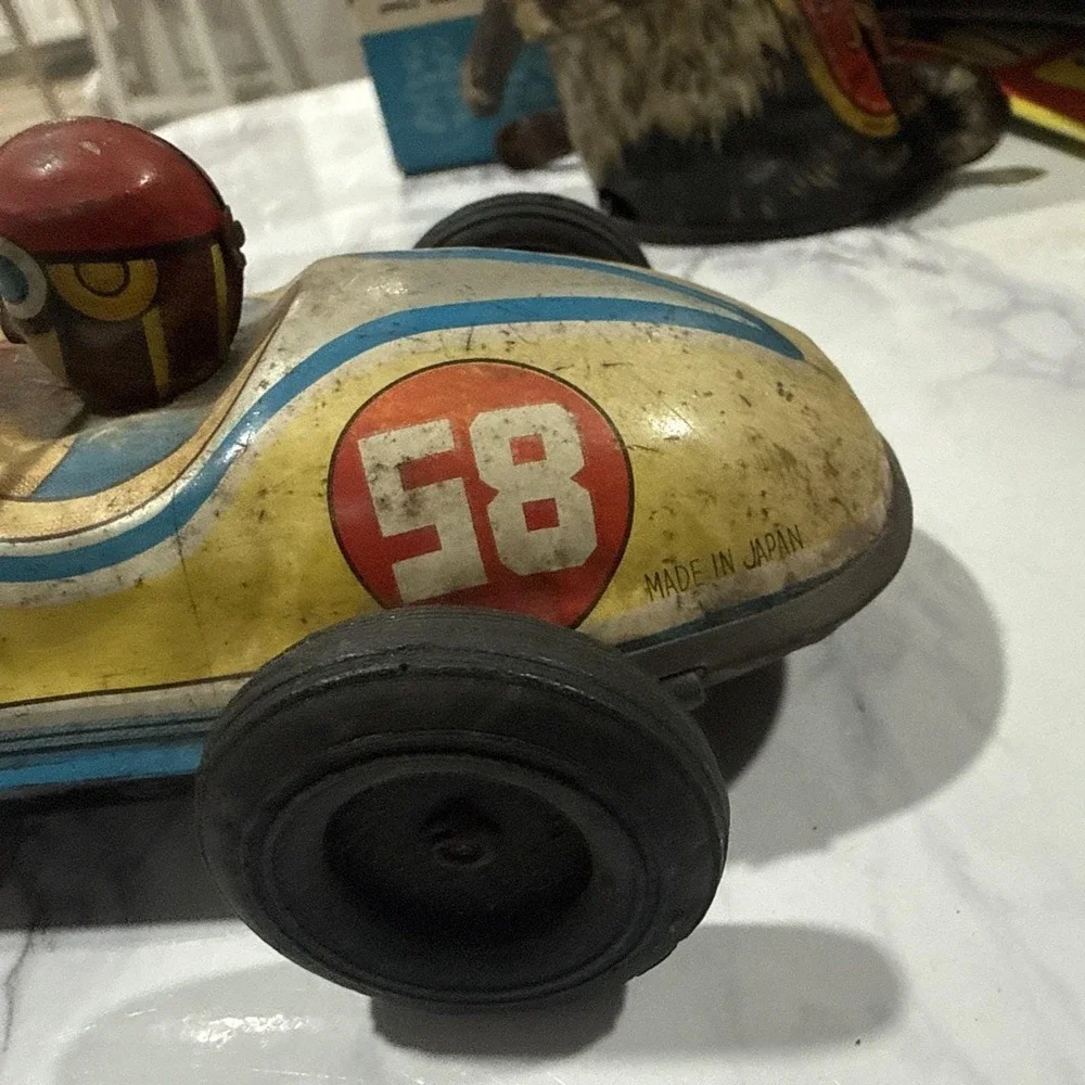 VINTAGE TIN FRICTION 1950'S OPEN WHEEL RACER RACE CAR W DRIVER #58 JAPAN